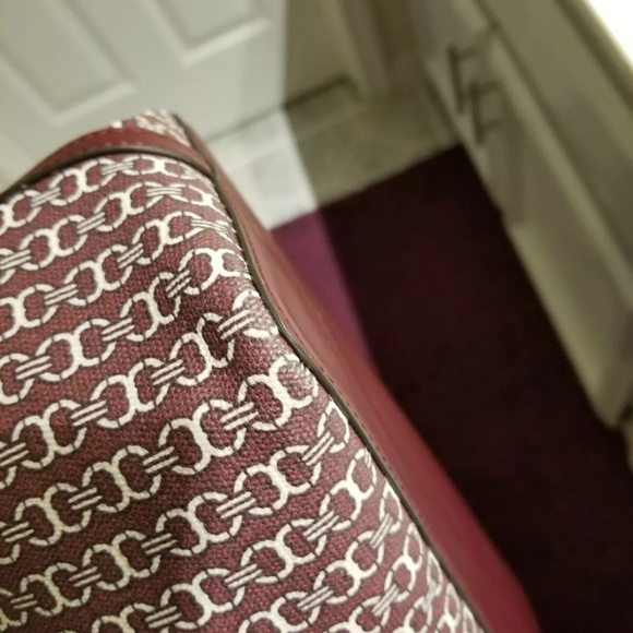 Tory Burch Gemini Link Tote in Real Burgundy - Picture 16 of 16